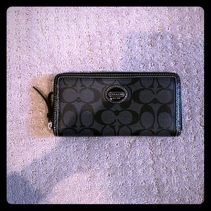 Coach wallet